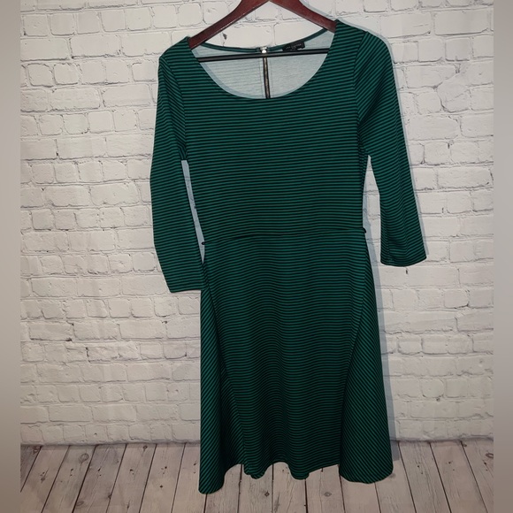 the limited green & black striped long sleeve dress size S - Picture 5 of 11